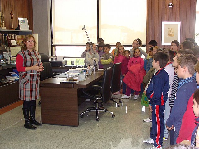 Los escolares conocen la Constitución a través del funcionamiento del Ayuntamiento - 2, Foto 2