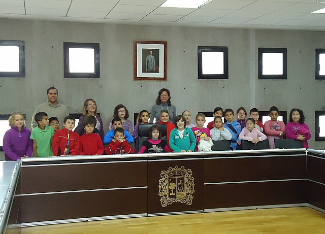 Los escolares conocen la Constitución a través del funcionamiento del Ayuntamiento - 3, Foto 3
