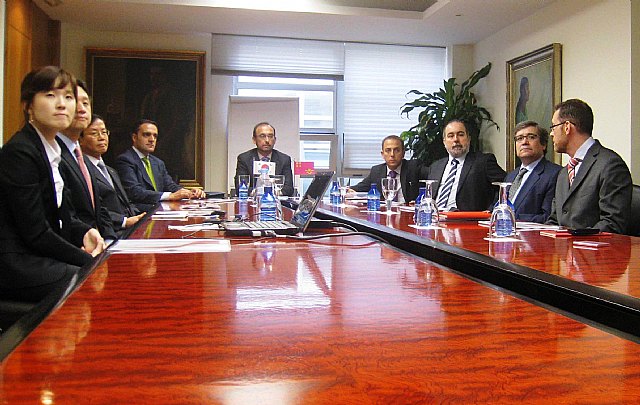 La Comunidad y Repsol trabajan en la calificación como proyecto estratégico de la iniciativa de la compañía con SK Lubricants en Escombreras - 1, Foto 1