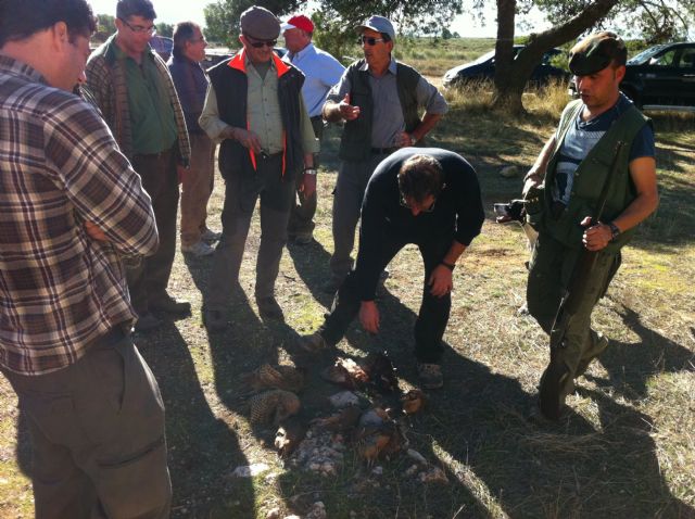 Más de veinticinco escopetas federadas participan en el XXV Campeonato de Caza Menor con perro, Foto 3