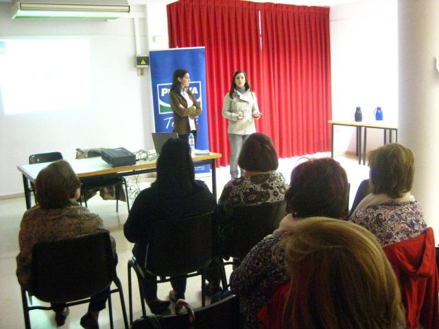 Los Centros de la Mujer participan en charlas sobre nutrición equilibrada - 1, Foto 1
