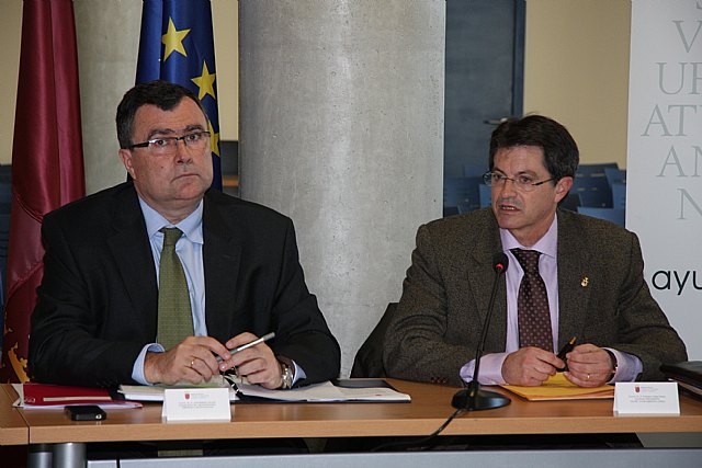 La Mesa de Normalización de la Actividad Empresarial apoya las iniciativas presentadas para la regeneración económica del municipio - 2, Foto 2