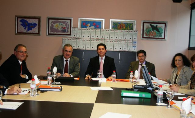 La Comisión Mixta aprueba cerca de cuatro millones de euros para 563 ayudas por los terremotos de Lorca - 1, Foto 1