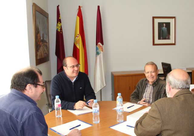El Alcalde de Puerto Lumbreras recibe al Delegado en  Murcia de la Asociación de Víctimas del Terrorismo - 1, Foto 1