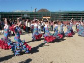 La fiesta rociera inunda de color y alegra las calles de Mazarrn