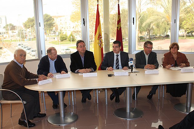 El ayuntamiento de Torre-Pacheco firma un convenio con varias ONG’s - 1, Foto 1