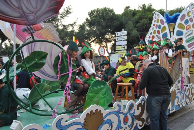 El desfile de carrozas cerró las fiestas patronales 2011 - 1, Foto 1