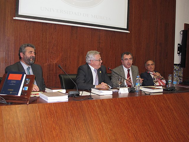 Campos subraya la legislación ambiental como el mejor valor para contribuir al desarrollo sostenible y protección del patrimonio natural - 2, Foto 2