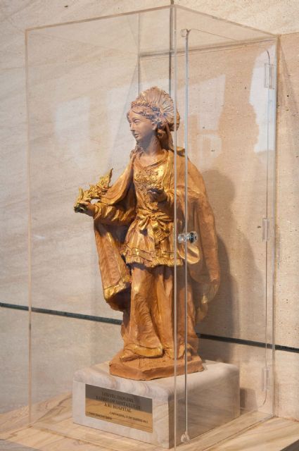 Santa Lucía ya preside el nuevo hospital - 1, Foto 1