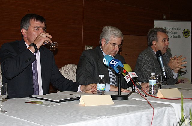 Cerdá destaca la calidad diferenciada de la pera Ercolini que se cultiva en Jumilla respecto a la de otras zonas productoras - 1, Foto 1