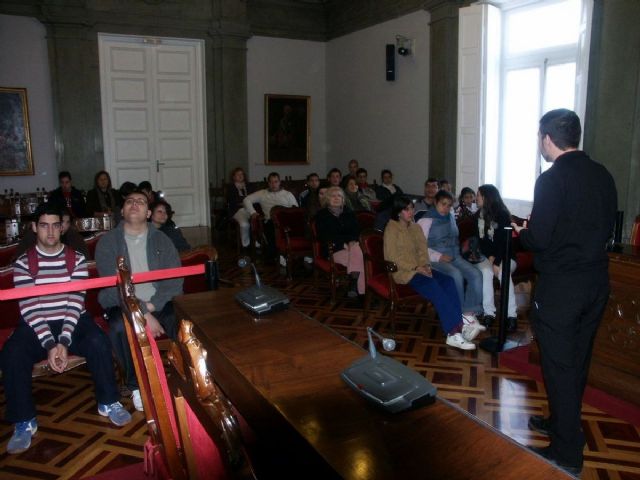 Alumnos del Primitiva López, de visita en el Palacio Consistorial - 3, Foto 3