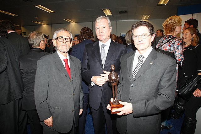 Valcárcel: El pueblo de Lorca sigue haciendo de su afán por volver a la normalidad una heroicidad cotidiana - 2, Foto 2