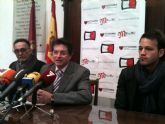 El Alcalde recibe una ayuda econmica para la Mesa Solidaria de 19.800 euros por parte de la cadena valenciana de tiendas N&S