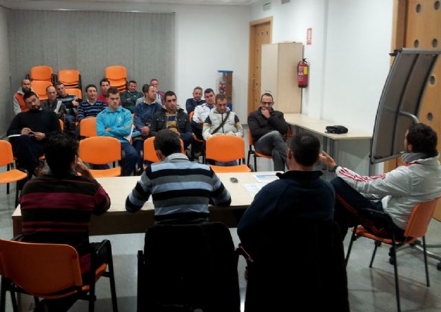 Celebrada la Asamblea General Extraordinaria de socios CAT Totana - 6