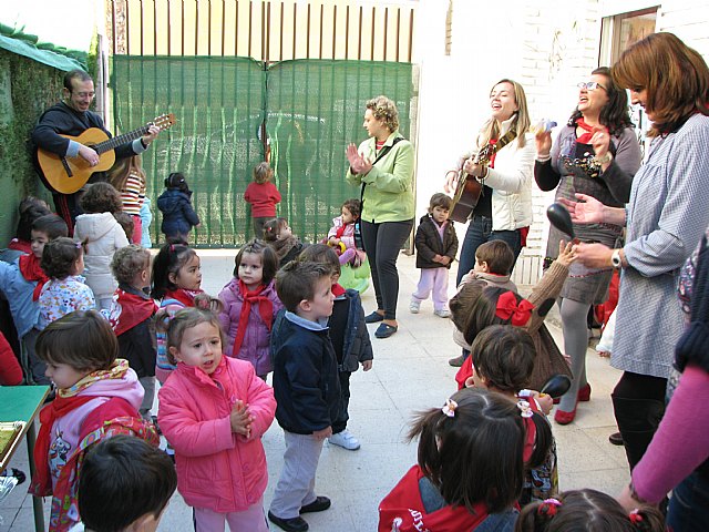 La Escuela Infantil “Clara Campoamor” celebr su particular “Romera de Stª Eulalia” - 5