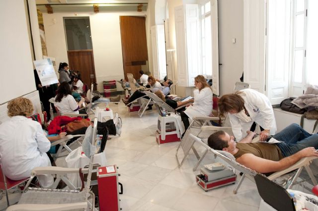 Colas para participar en el IV Maratón de Donación de Sangre - 3, Foto 3