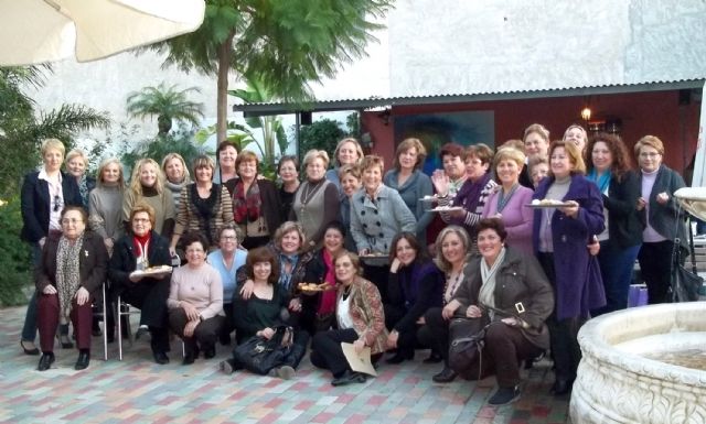 La asociación de mujeres Isabel González torreña presenta su calendario 2012 - 3, Foto 3