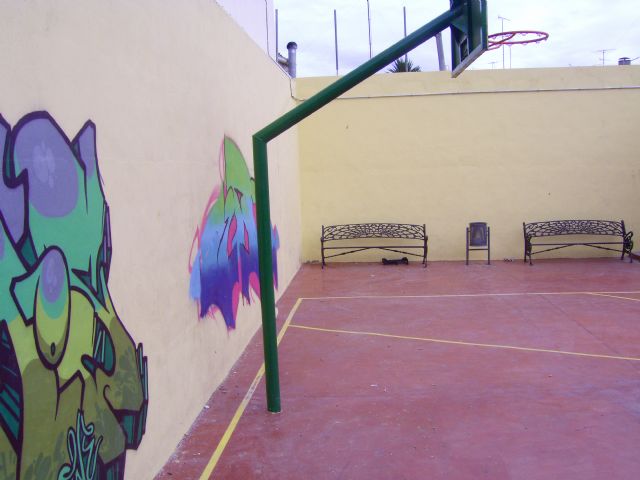 El PSOE de Yecla pide se solucionen los ruidos de la pista deportiva de la calle San Cristóbal - 1, Foto 1