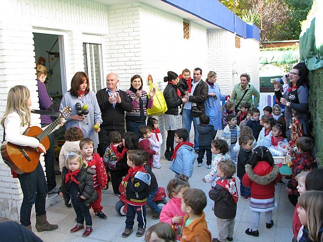 La Escuela Infantil “Clara Campoamor” celebró su particular “Romería de Stª Eulalia”, Foto 1