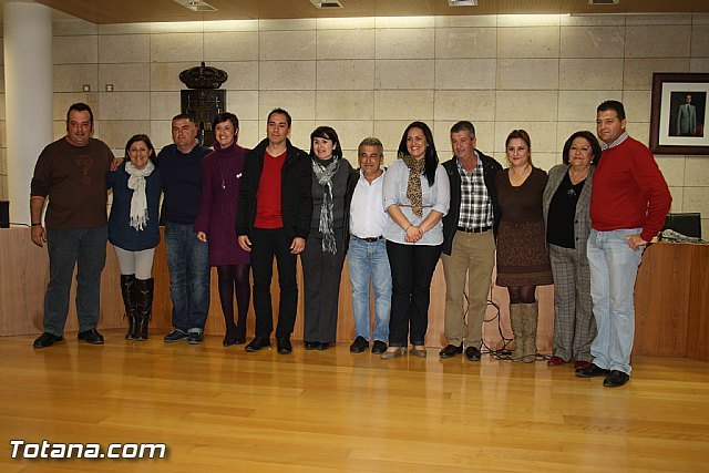 Toman posesión los alcaldes pedáneos y los representantes de junta local de vecinos del Paretón para la legislatura 2011-2015, Foto 1