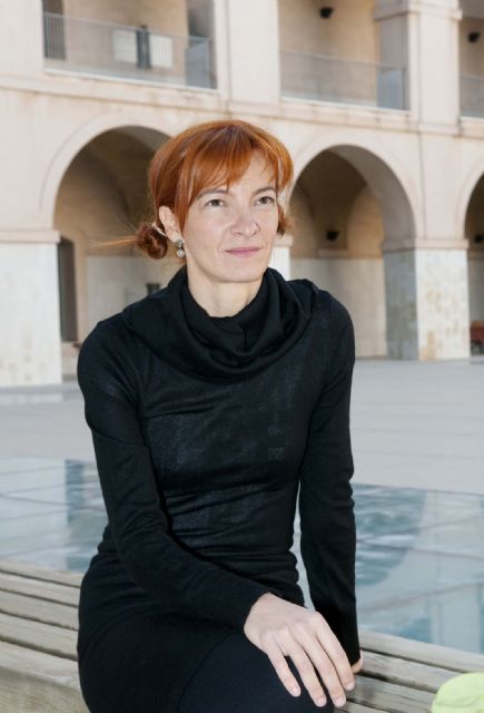 Begoña Oro conciencia sobre el valor de la intimidad a los lectores del Premio Mandarache y Hache - 3, Foto 3