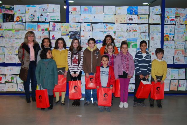 Niños con derechos, niños con premio - 1, Foto 1