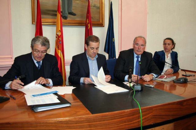 La Asociación de Comerciantes de Alcantarilla y la Federación de Familias Numerosas de la Región de Murcia firman un convenio - 4, Foto 4