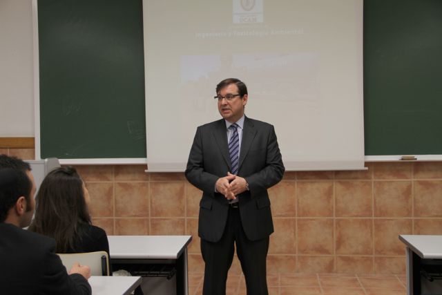 La UCAM presenta el Máster Oficial en Ingeniería y Toxicología Medioambiental - 1, Foto 1