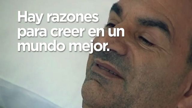 Voluntarios de Chapuzas sin fronteras que colaboran con afectados del terremoto de Lorca, protagonistas de la nueva campaña de Navidad de Coca-Cola - 1, Foto 1