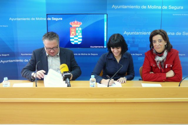 El Ayuntamiento de Molina de Segura cede el Centro de Día La Molineta a la asociación DISMO para la atención a personas con discapacidad física - 1, Foto 1