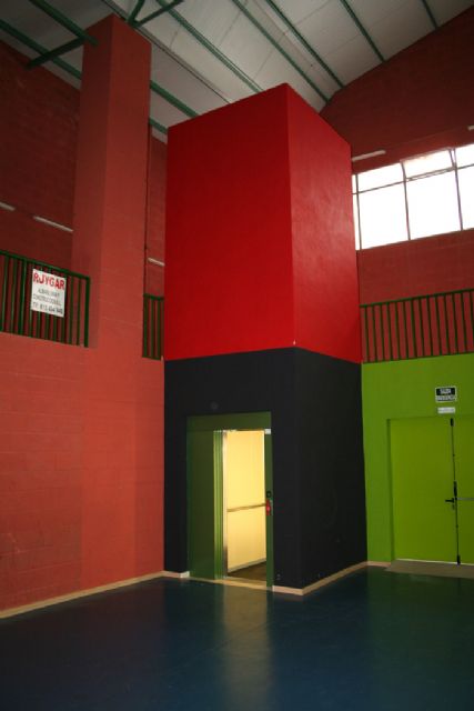 Se instala un ascensor en el Pabellón Municipal - 2, Foto 2