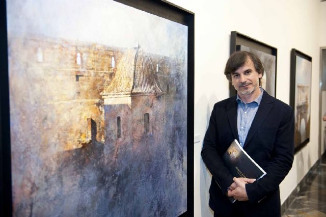 Pérez Casanova firmará láminas de sus pinturas en el Teatro Romano - 1, Foto 1