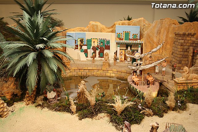 Autoridades municipales inauguran el Beln Municipal, formado por ms de 400 figuras - 17