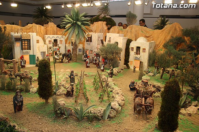 Autoridades municipales inauguran el Beln Municipal, formado por ms de 400 figuras - 19