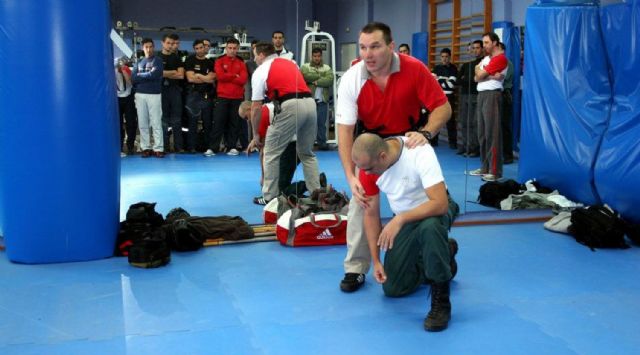 La Policía Local mejora en defensa personal - 2, Foto 2