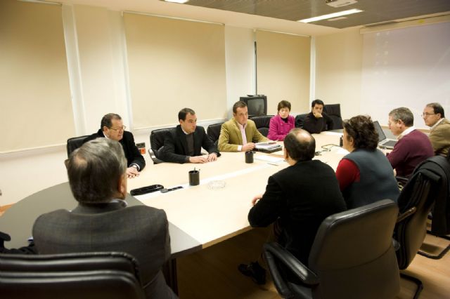 La Comisión de Urbanismo aborda la simplificación de trámites para la concesión de licencias - 1, Foto 1