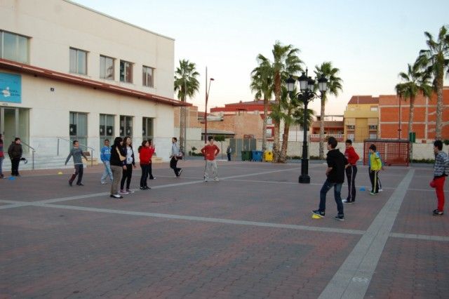 Los jóvenes despiden el año con juegos - 3, Foto 3