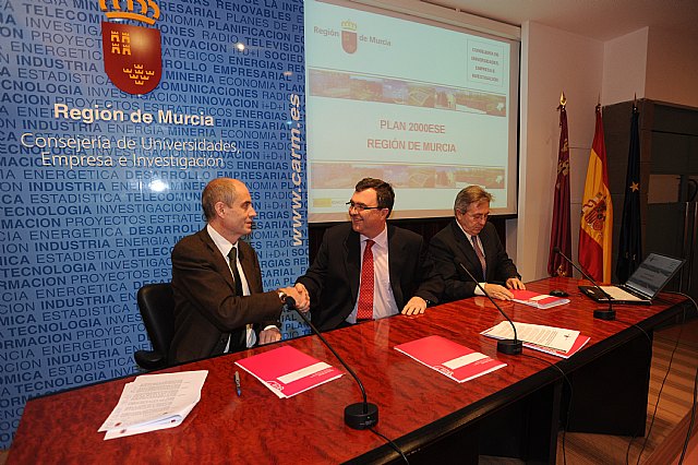 La Comunidad promueve el ahorro y la eficiencia energética en el alumbrado público de San Javier, La Manga y Santiago de la Ribera - 1, Foto 1