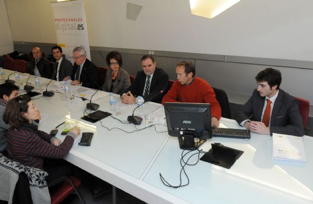 La Universidad de Murcia forma a futuros profesionales del sector digital - 1, Foto 1