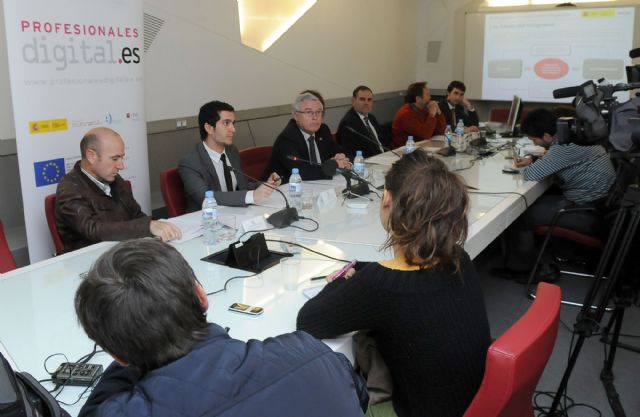 La Universidad de Murcia forma a futuros profesionales del sector digital - 2, Foto 2
