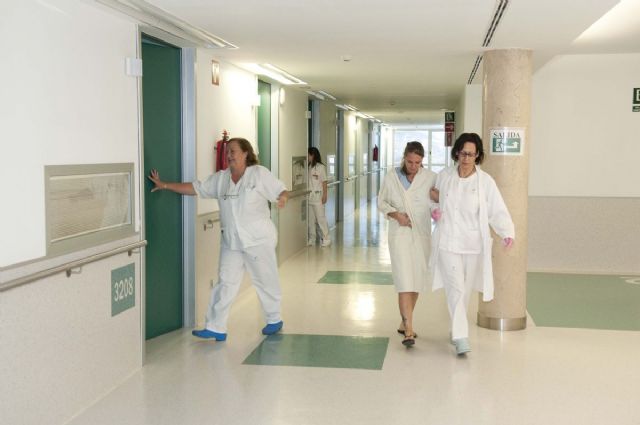 El hospital de Santa Lucía se pone a prueba de incendios - 4, Foto 4