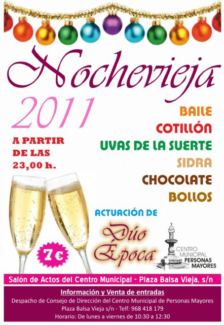 El Centro Municipal de Personas Mayores de la Balsa Vieja celebra con una fiesta la entrada del año 2012, Foto 1