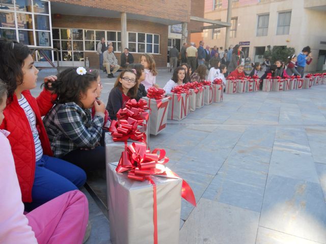 Los más pequeños podrán disfrutar de un espectáculo lleno de magia y música esta tarde en la Plaza de la Balsa Vieja, Foto 1