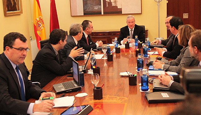 Comerciantes y empresarios de Lorca dispondrán de tres meses para pedir las ayudas por la reparación de sus establecimientos - 1, Foto 1