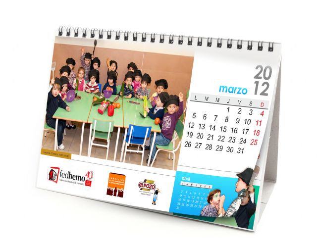 Los niñs y educadores de la guardera Antonio Fuertes protagonizan un calendario solidario, Foto 3