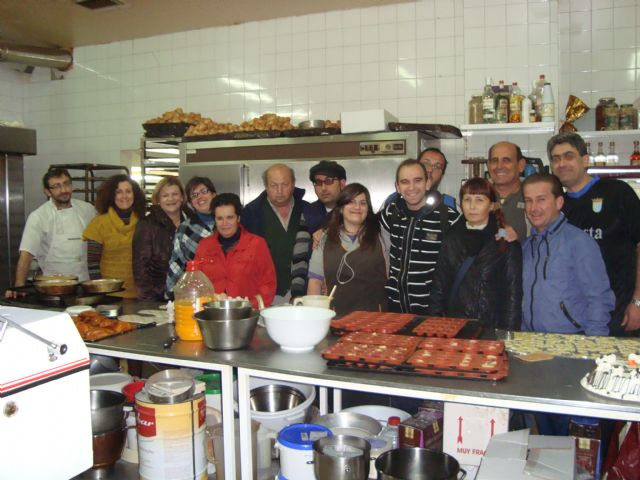 Los Usuarios del Servicio de Apoyo Psicosocial conocen cómo se llevan a cabo los dulces navideños, Foto 1