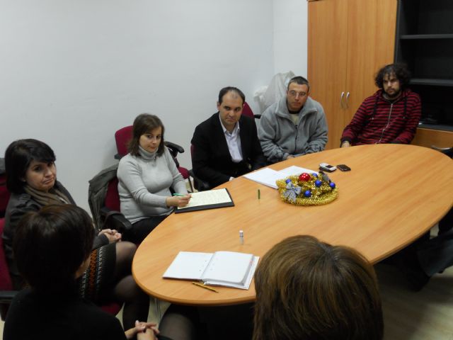 Autoridades municipales se reúnen con la nueva junta directiva de la Asociación de Vecinos del barrio Tirol-Camilleri, Foto 2