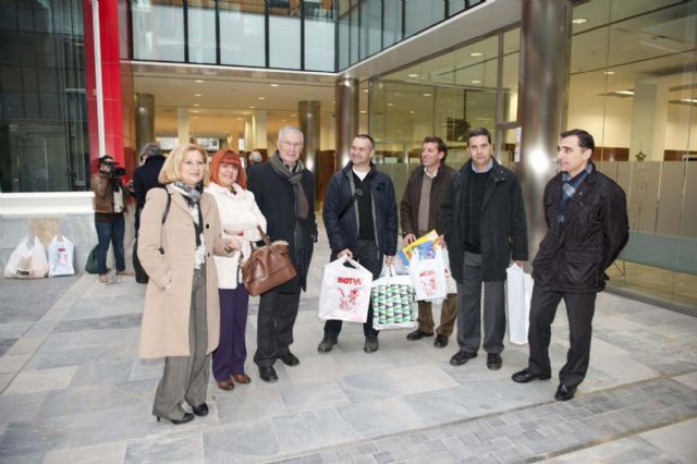 Los Reyes Magos cargan los sacos en San Miguel - 4, Foto 4