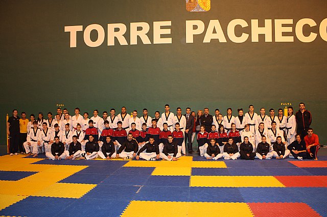 El alcalde visita a los taekwondistas concentrados en Torre-Pacheco preparando próximos eventos deportivos - 1, Foto 1