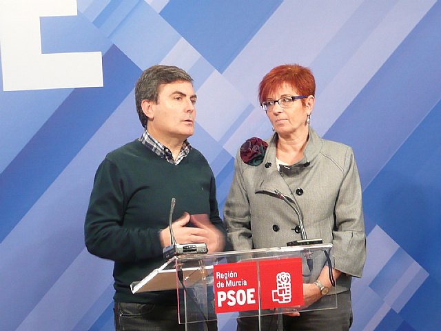 El PSOE afirma que cada familia murciana tendrá que pagar 535 euros más al año por la nueva subida de impuestos del PP - 1, Foto 1